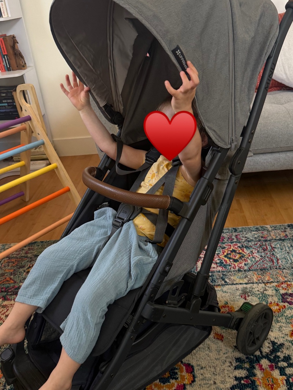 UPPAbaby Minu v2 Gray Compact Stroller with Brown Leatherette Bumper Bar